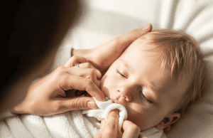 Jak dbać o higienę jamy ustnej niemowlaka od pierwszych dni?